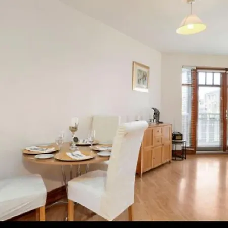 Classic 2 Bed 아파트 더블린